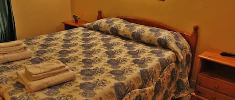 Quarto casal | Berços grátis, Wi-Fi de cortesia