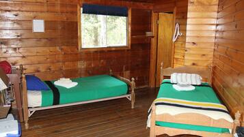 Cabin (4)