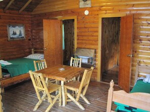 Cabin (2) - Slippery Winds Wilderness Resort (Unorganized Kenora District)