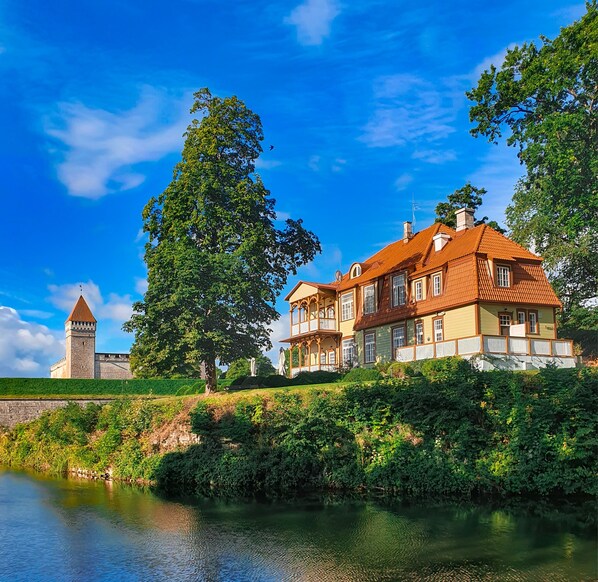 Front of property - Ekesparre Boutique Hotel (Kuressaare)