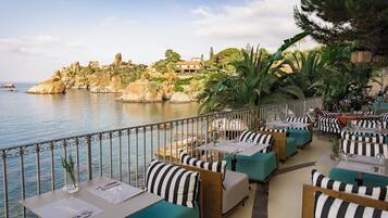 2 restaurants, breakfast, lunch, dinner served; Mediterranean cuisine