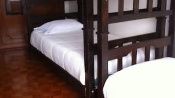 Shared Dormitory, Shared Bathroom (8 Pax)