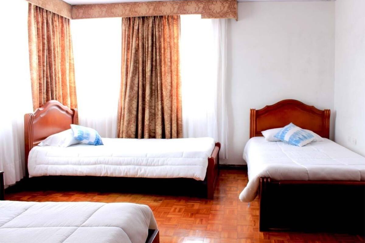 Ropa de cama de alta calidad, escritorio, tabla de planchar con plancha