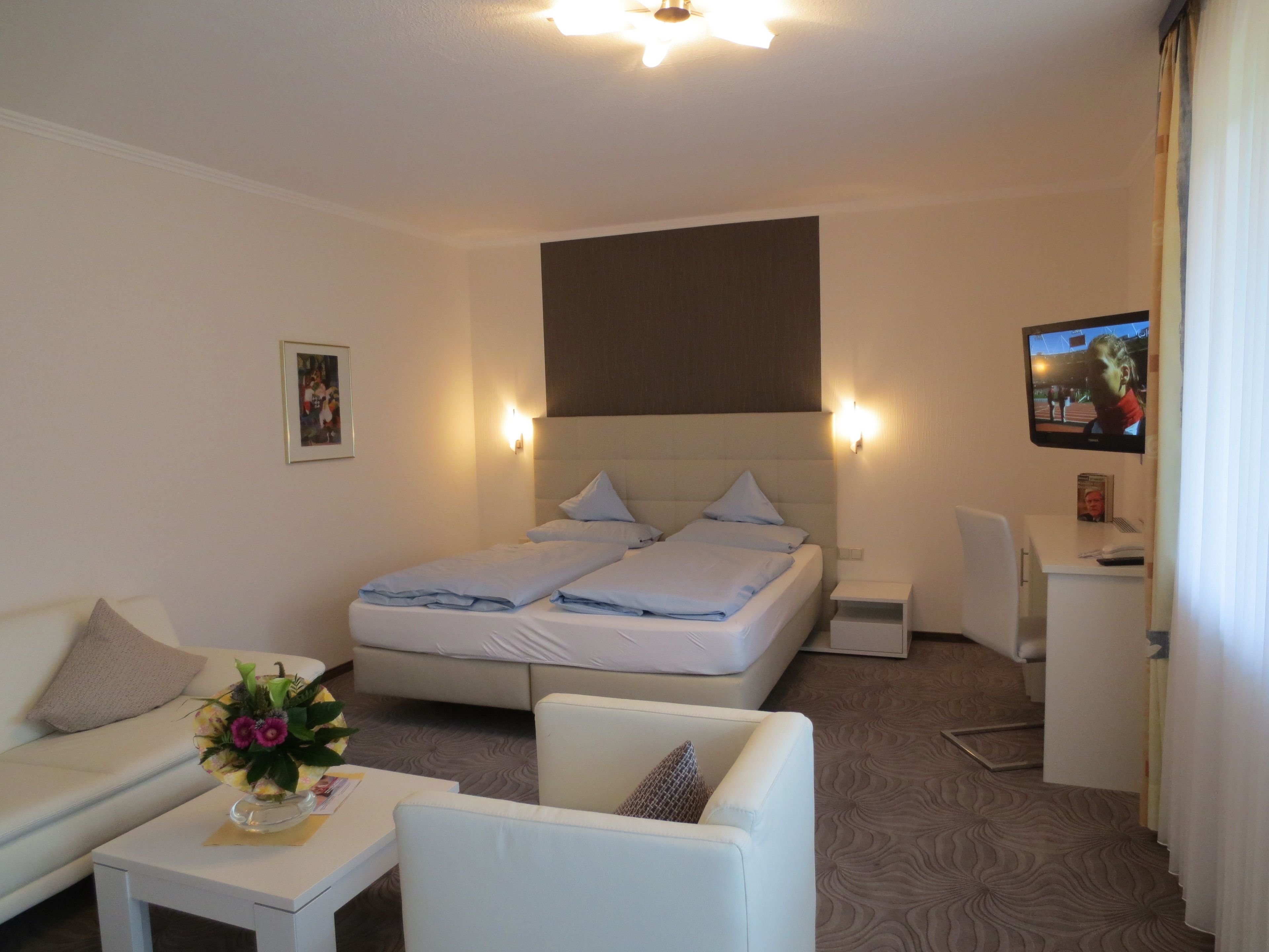 comfort double room, accessible | minibar, in-room safe, blackout curtains, free cots/infant beds