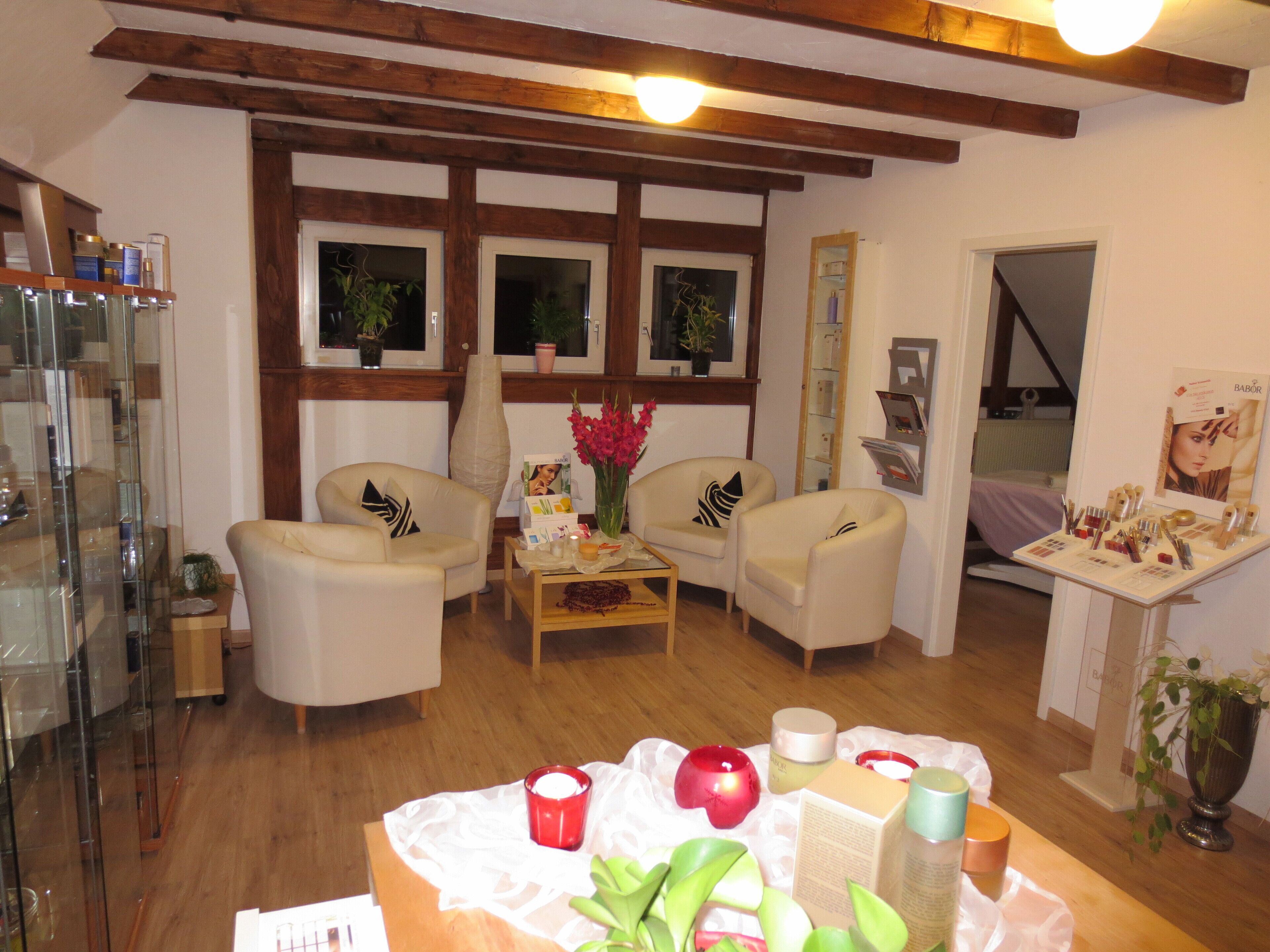 outdoor treatment area, sauna, hot tub, steam room, body treatments