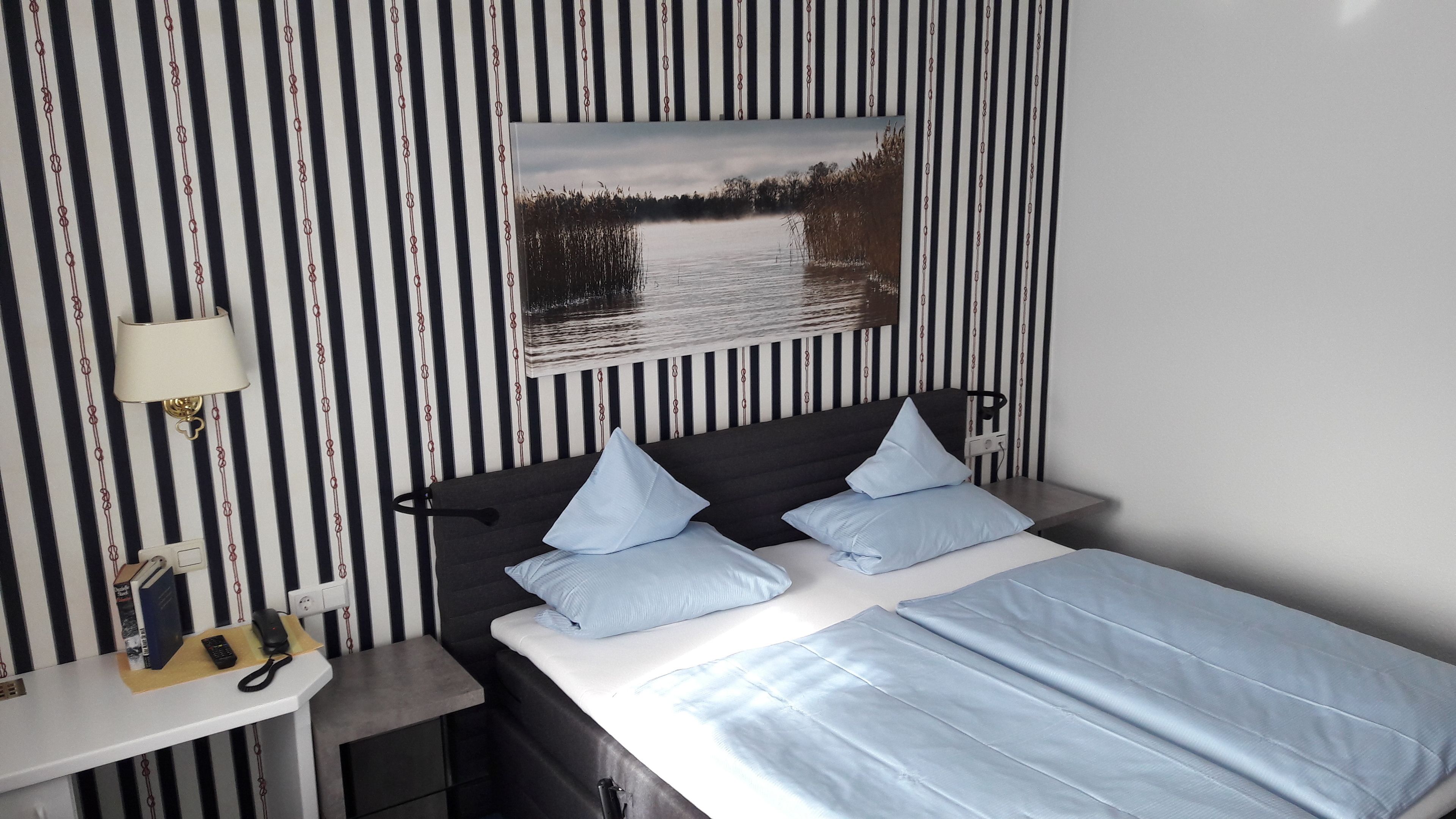 standard double room, 1 bedroom | minibar, in-room safe, blackout curtains, free cots/infant beds