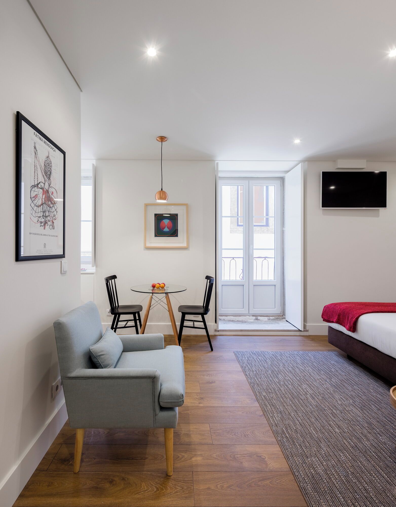 Studio | Premium bedding, memory-foam beds, in-room safe, laptop workspace