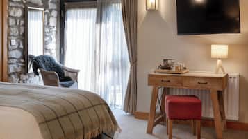 Feature Accessible Room | Desk, free WiFi