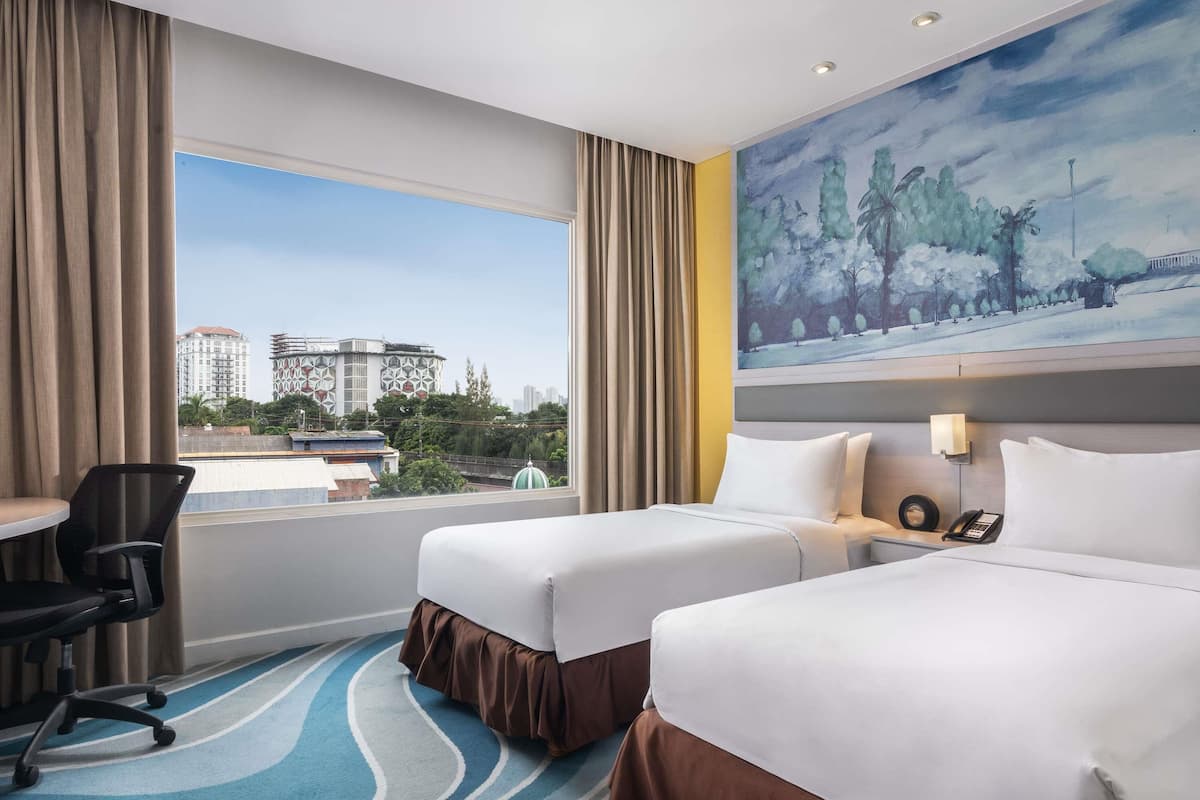 Superior Room, 2 Twin Beds | Minibar, in-room safe, desk, soundproofing