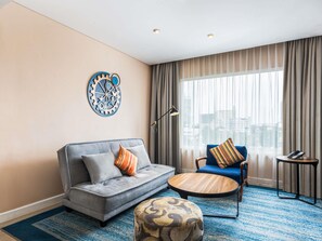 Deluxe Suite | Minibar, in-room safe, desk, soundproofing - Mercure Jakarta Cikini (Jakarta)