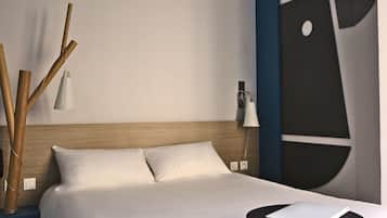 Standard Room, 1 Double Bed | Premium bedding, desk, laptop workspace, blackout drapes