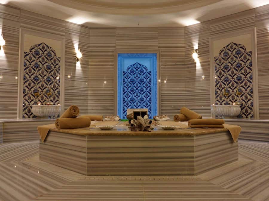 Badstue, dampbad, tyrkisk bad/hamam og kroppsbehandlinger