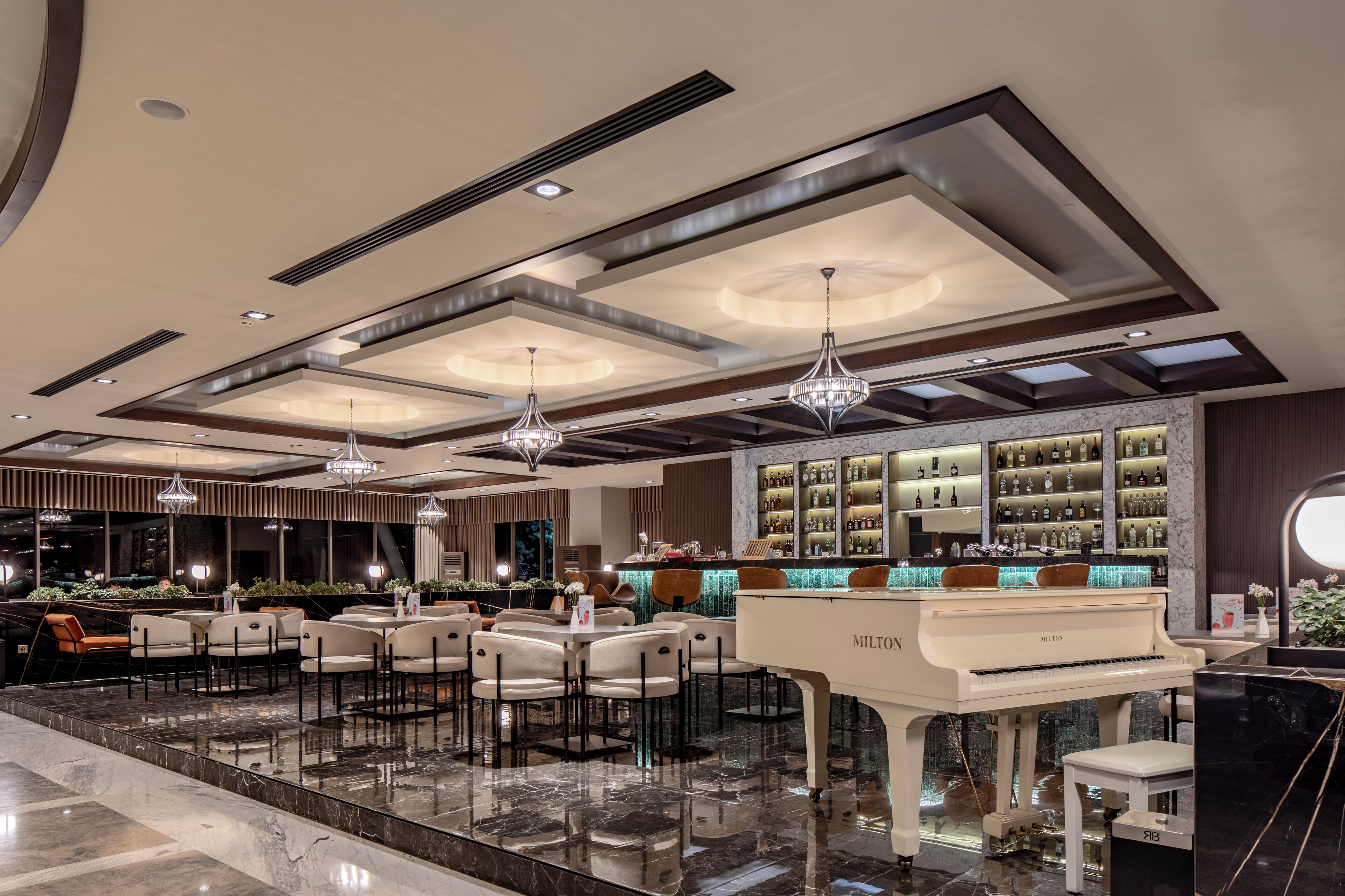 2 bars/lounges, poolside bar