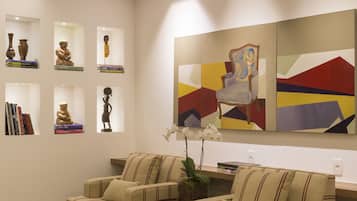 Sala de estar en el lobby
