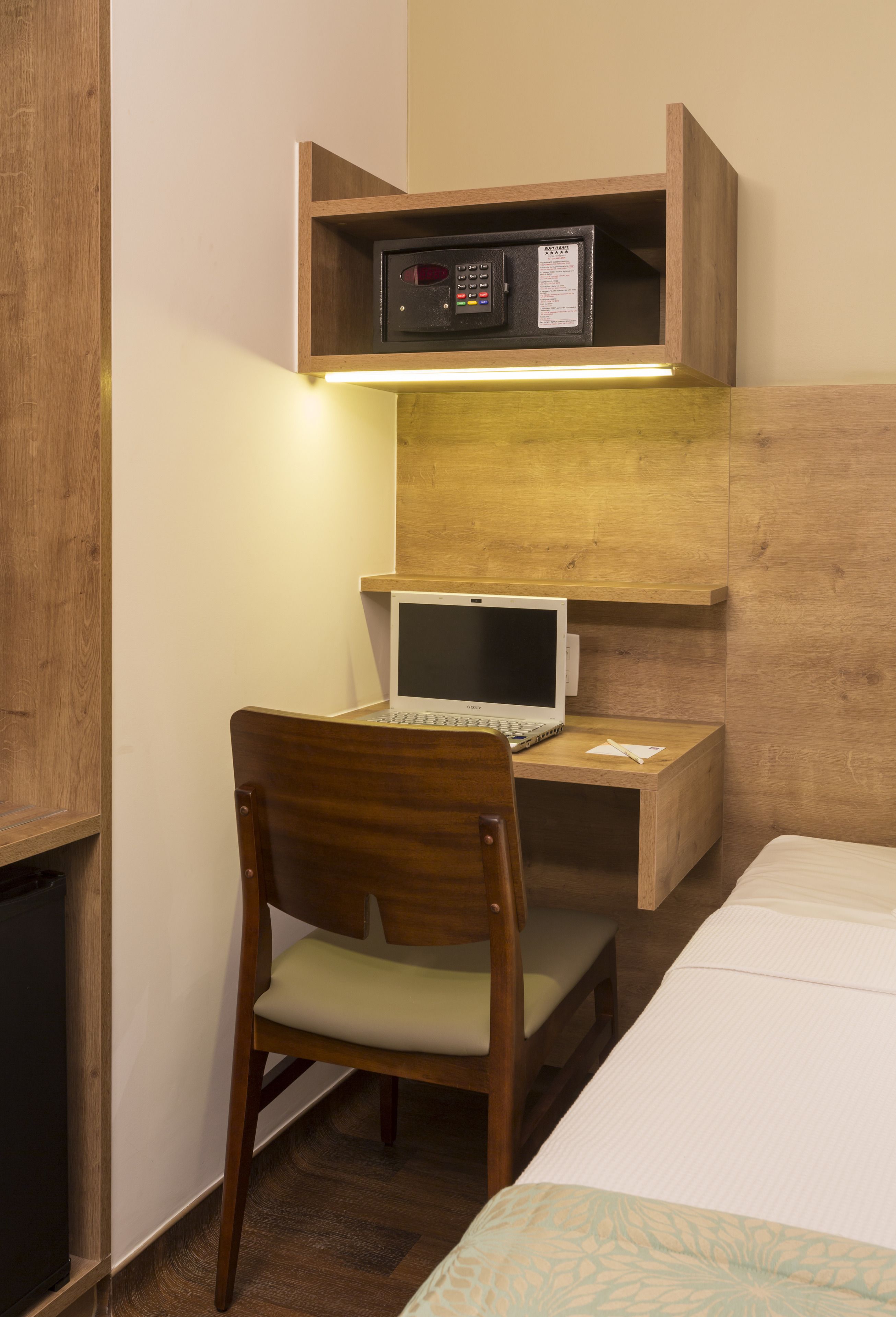 1 bedroom, hypo-allergenic bedding, minibar, in-room safe