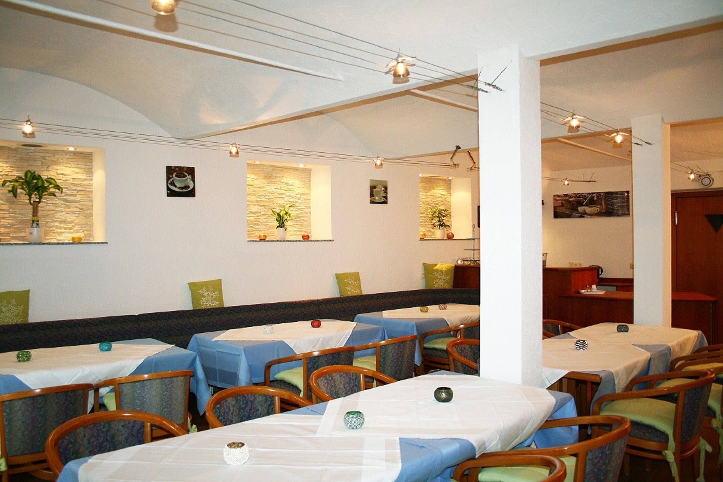 daily buffet breakfast (eur 14.90 per person)