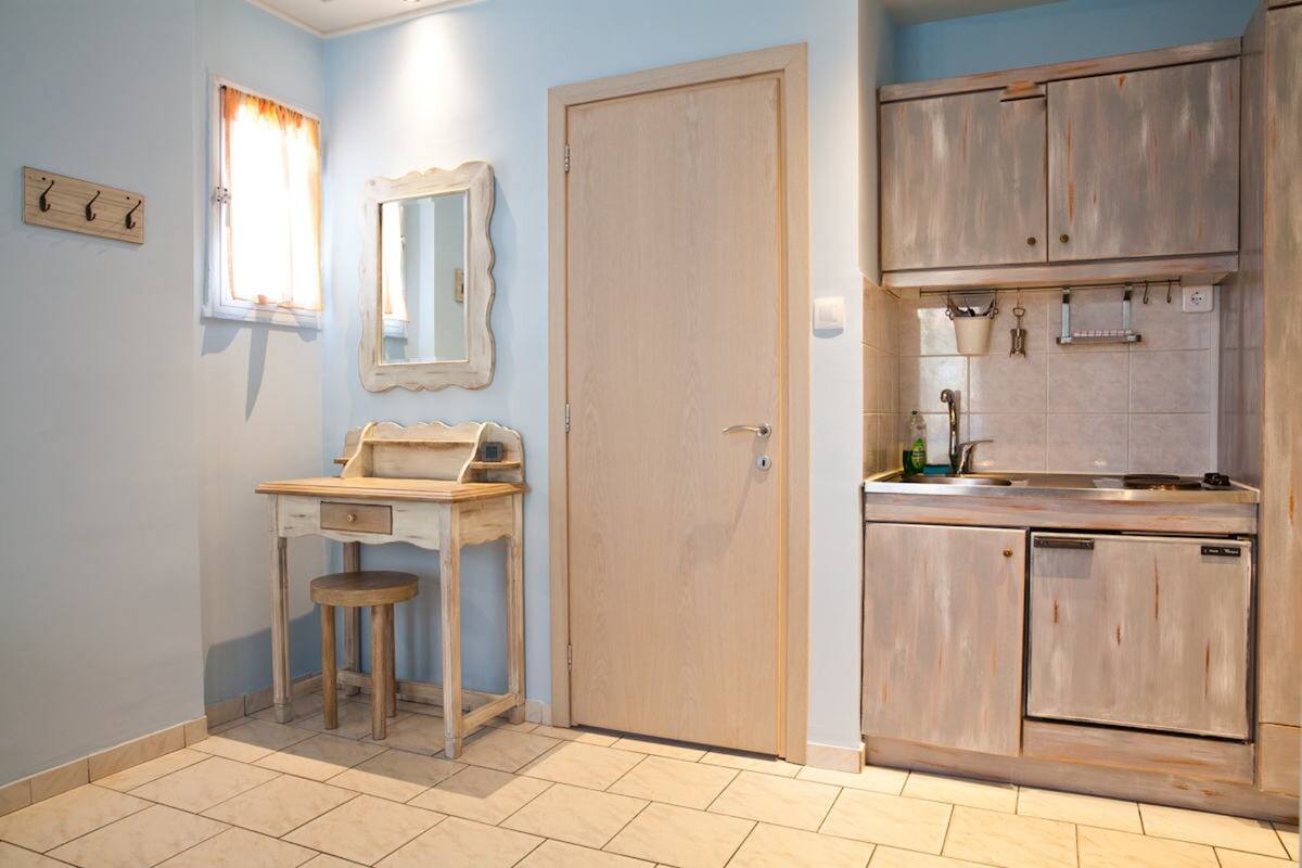 superior studio, 1 double or 2 single beds, non smoking (2 adults) | blackout curtains, iron/ironing board, free cots/infant beds, free wifi