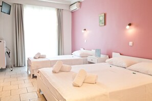 Studio (3 Adults) | Blackout drapes, iron/ironing board (on request), cribs (free) - Melissanthi Hotel (Nea Propontida)