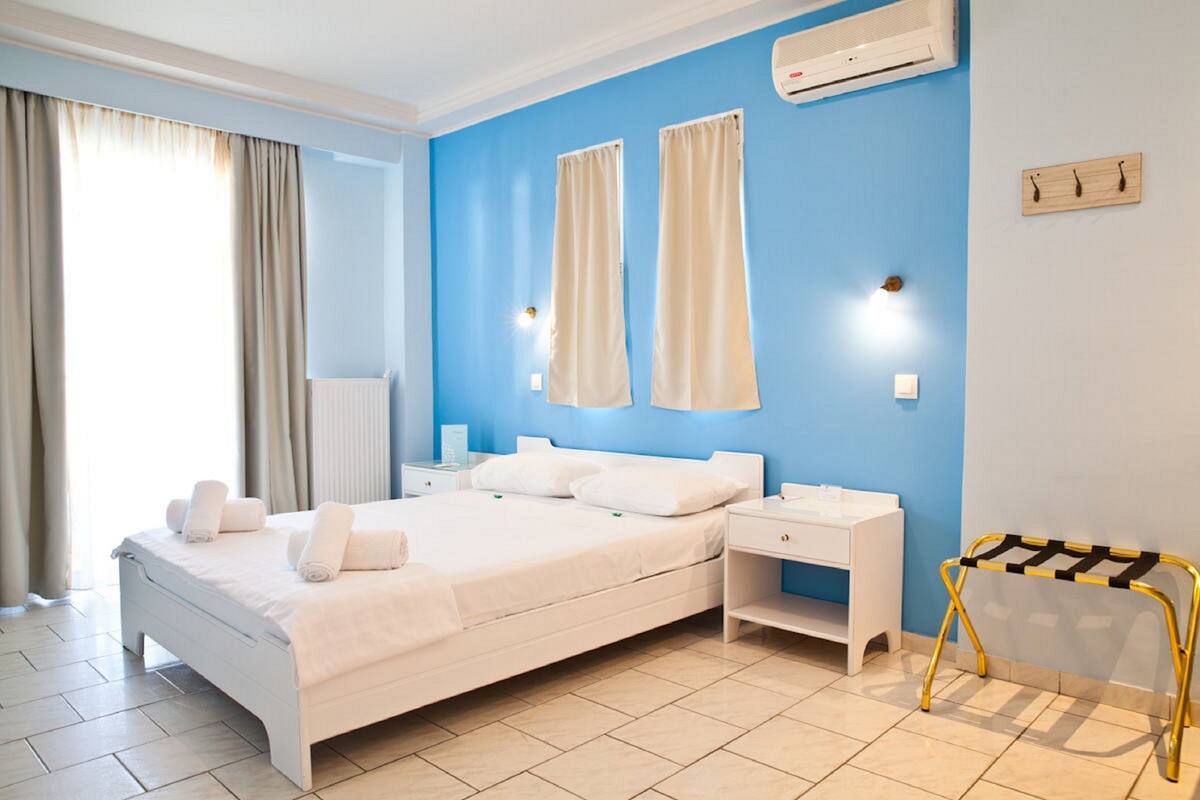 Superior Studio, 1 Double or 2 Single Beds, Non Smoking (2 Adults) | Blackout curtains, iron/ironing board (on request)