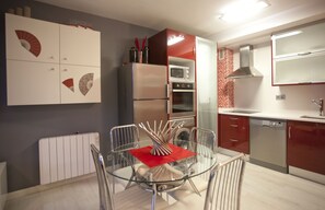 Private kitchenette - Apartamento Castrón Douro (Santiago de Compostela)