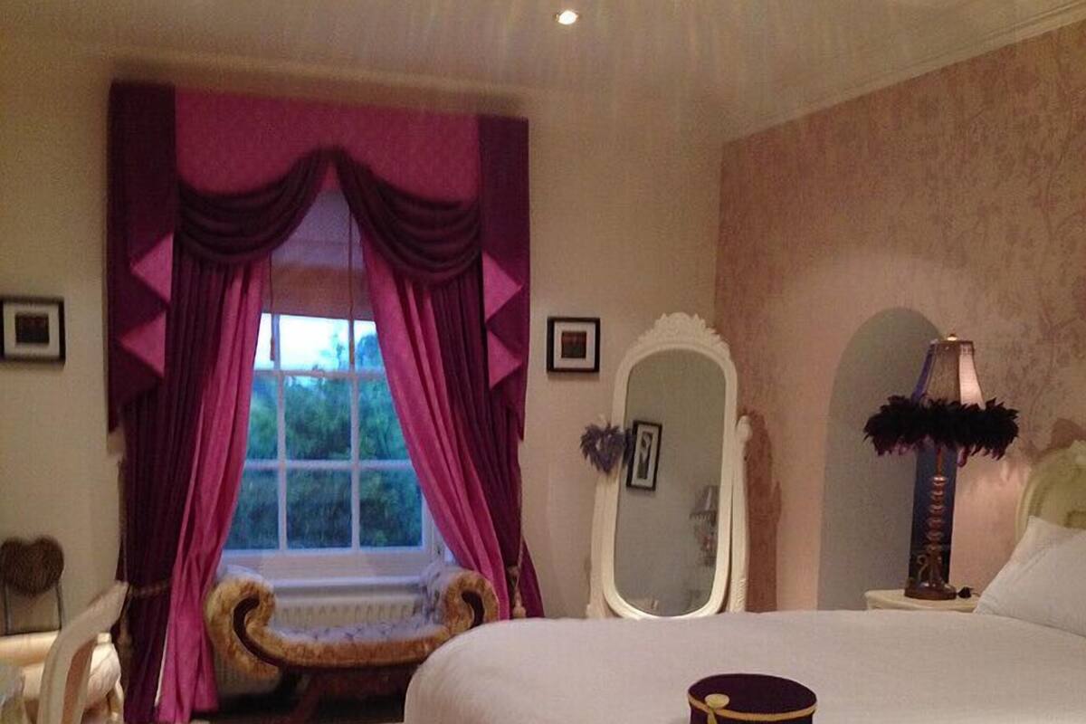 Deluxe Suite | Soundproofing, free WiFi, bed sheets