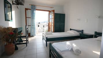 Chambre avec lits jumeaux, vue mer
