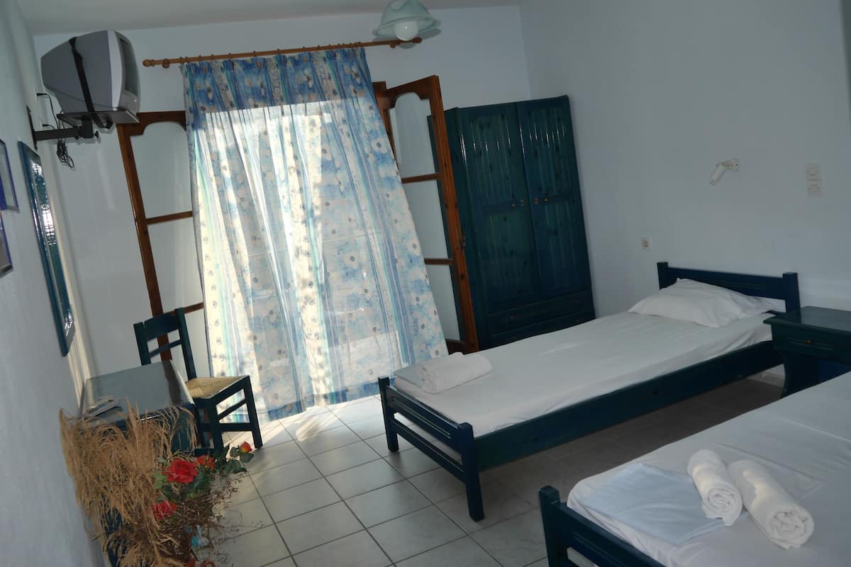 Soundproofing, iron/ironing board, free cribs/infant beds, free WiFi