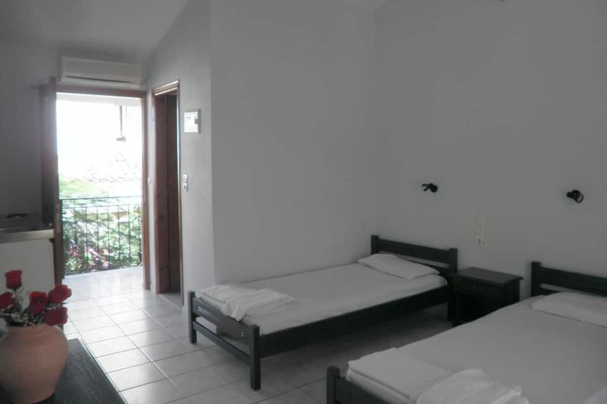 Soundproofing, iron/ironing board, free cribs/infant beds, free WiFi