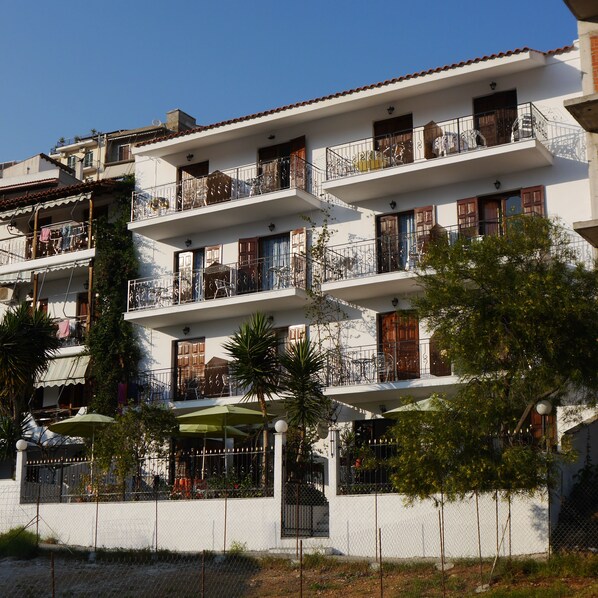 บริเวณภายนอก