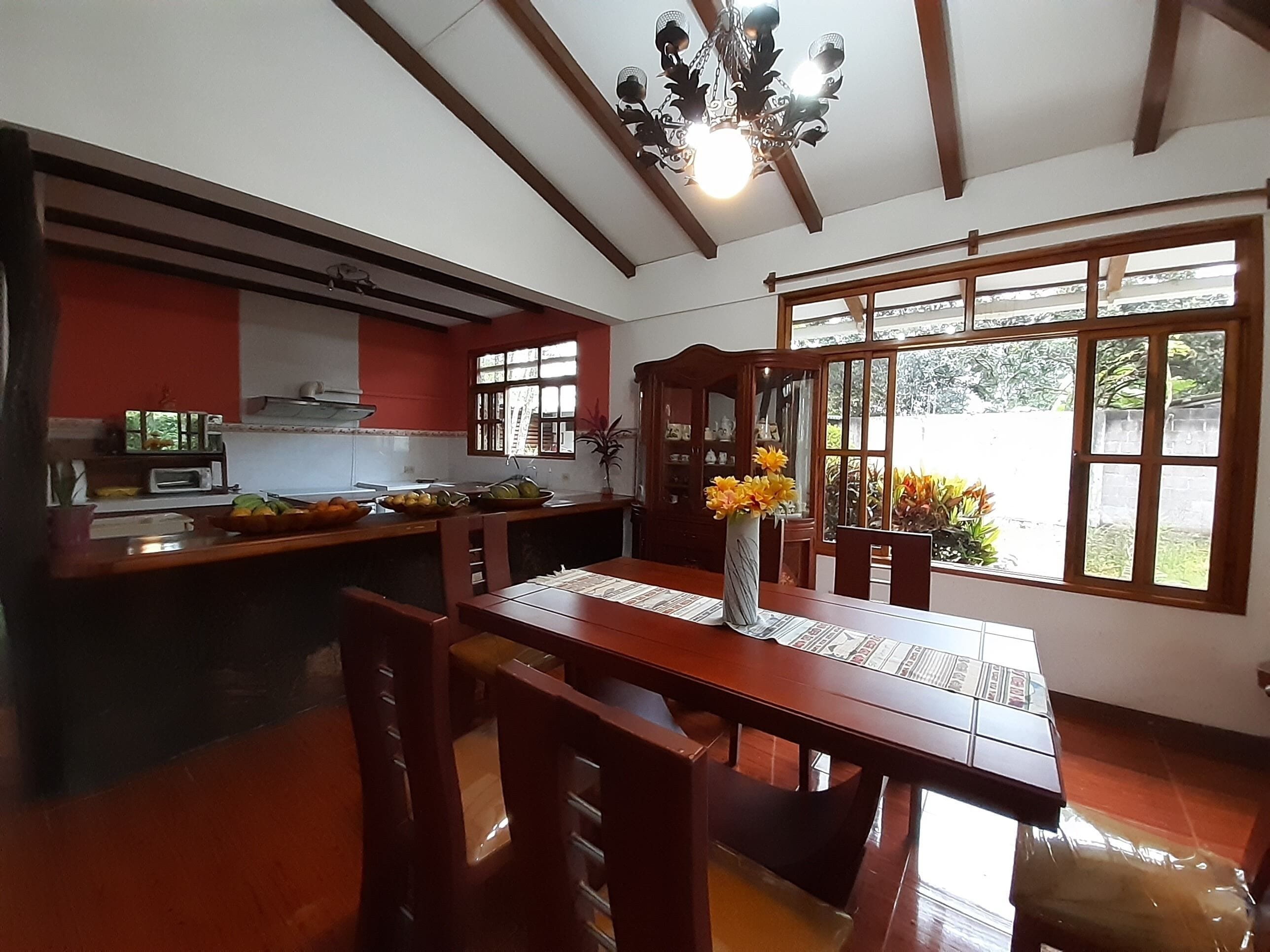 2 restaurants, breakfast, lunch, dinner served; Regional cuisine 