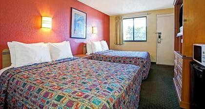 Tampa Inn Fairgrounds