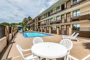 Piscina a l'aire lliure 