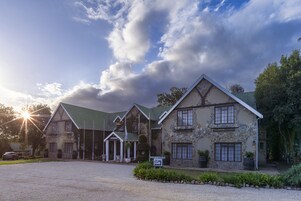 Fachada de la propiedad