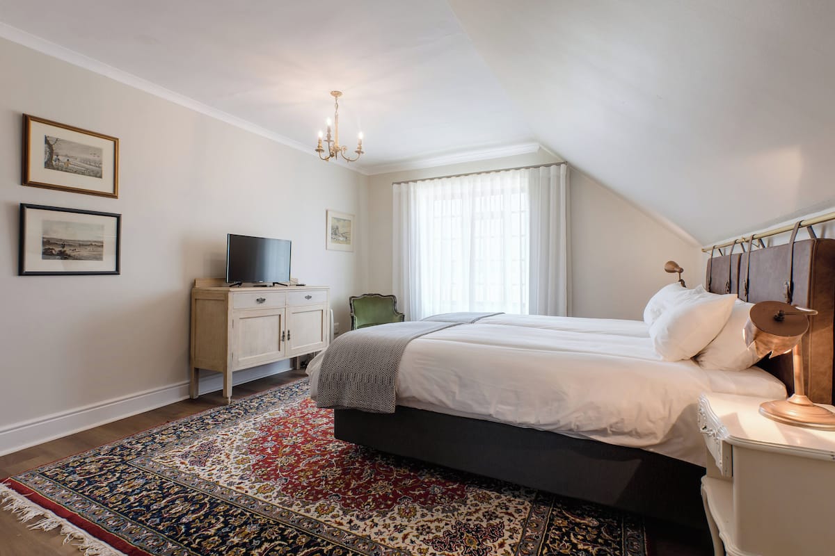 Familiekamer | 2 slaapkamers, een kluis op de kamer, individueel gedecoreerd