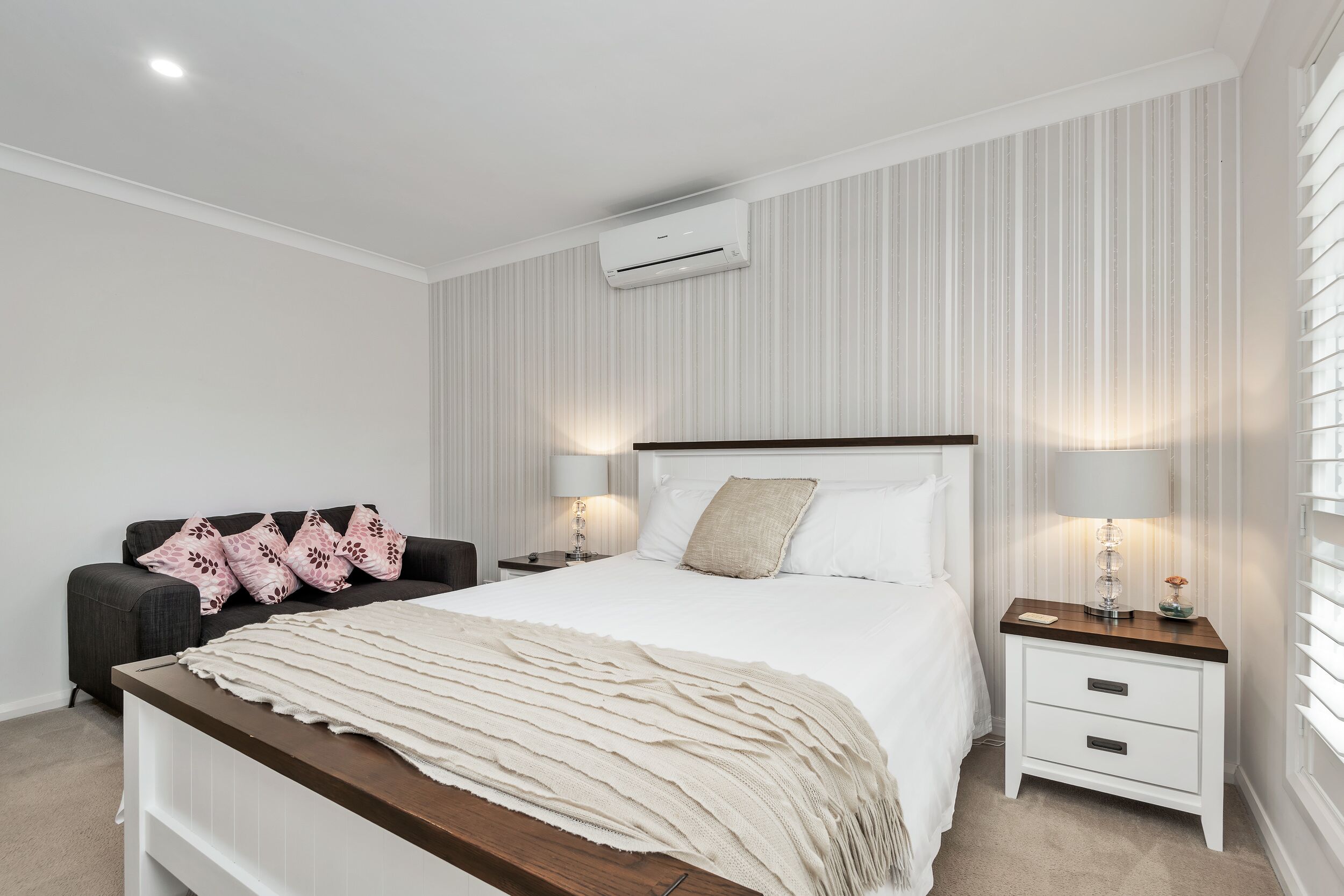 Deluxe-studio, esteetön | Ylelliset vuodevaatteet, minibaari, tallelokero huoneessa