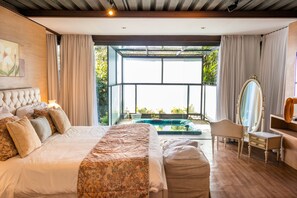 奢華套房 | 高級寢具、迷你吧、客房內保險箱、遮光布/窗簾