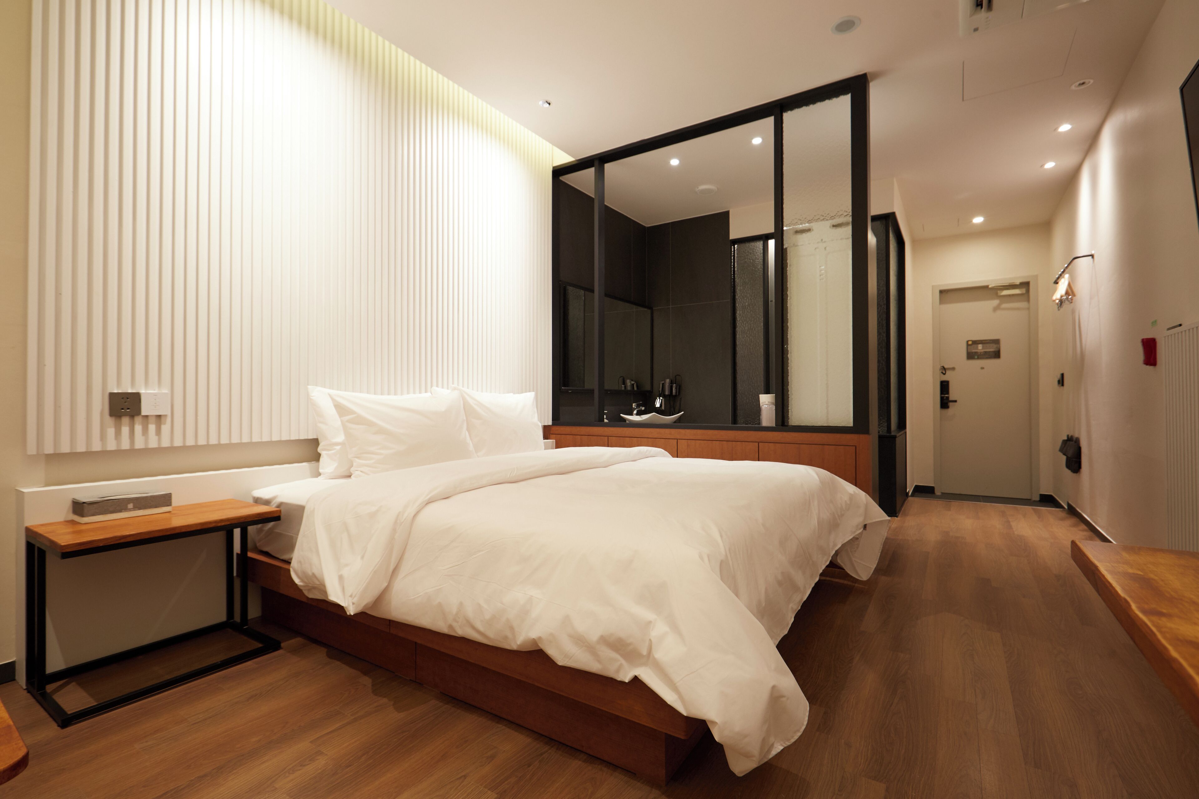 Deluxe Double Room (Over 36 month old surcharge 20000 KRW, Breakfast Included ) | Desk, blackout drapes, free WiFi