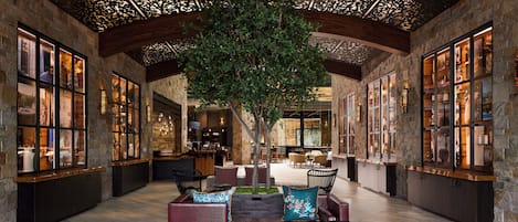 2 Bars/Lounges, Bar auf der Dachterrasse