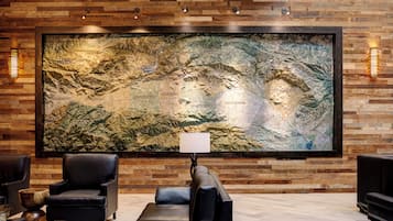 2 bars/lounges, rooftop bar