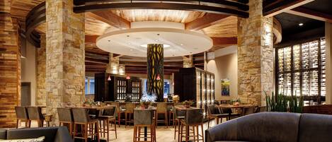 2 bars/lounges, bar met dakterras