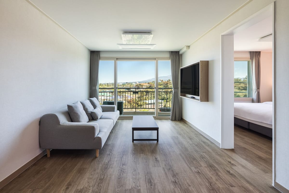 Kensington Deluxe Mountain | 1 kamar tidur, Wi-Fi gratis, dan seprai linen