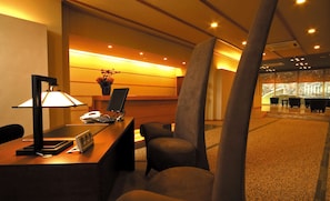 Concierge desk