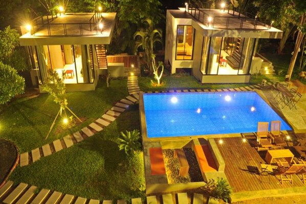 Outdoor pool, pool loungers