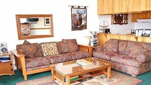 Unclassified image, 5 of 8, button - 405 Ala Wai (South Lake Tahoe)