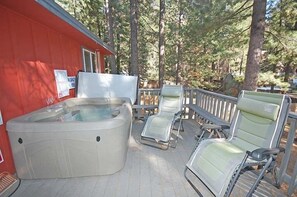 Bồn tắm spa ngoài trời