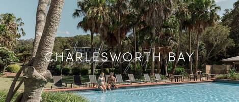 3 utendørsbassenger