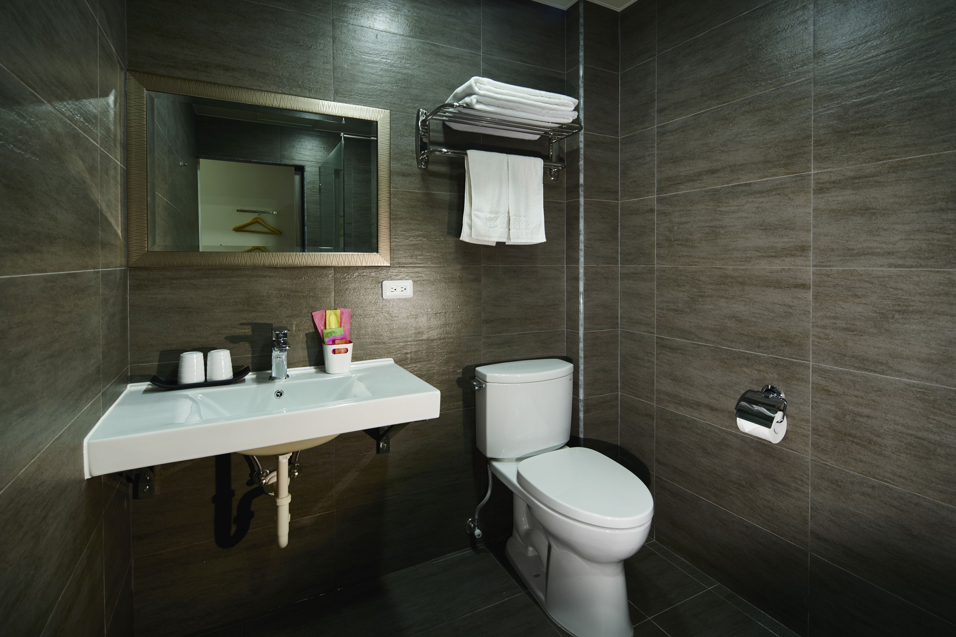 standard room | bathroom | shower, free toiletries, hair dryer, slippers