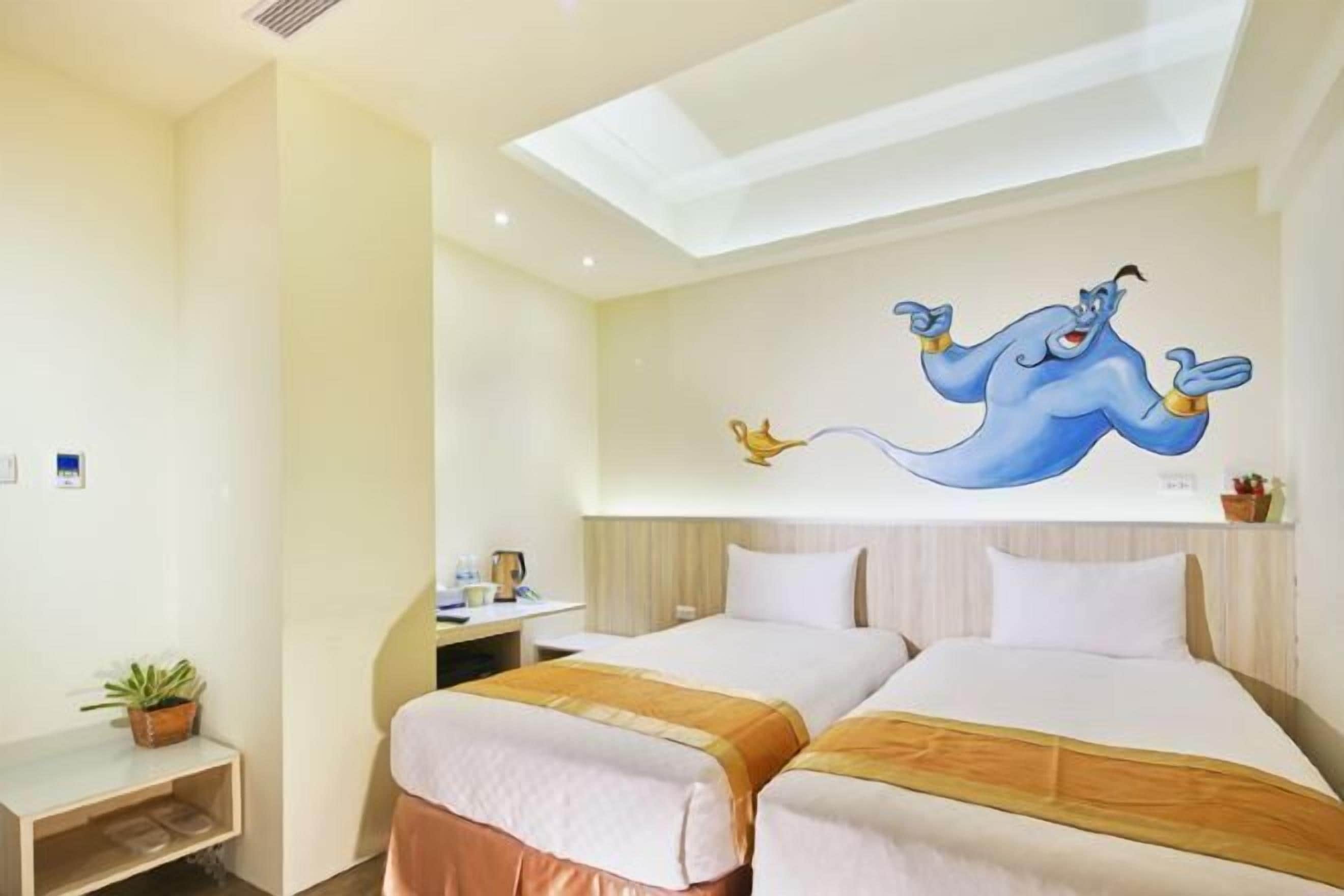 Bàn, phòng cách âm, truy cập Internet không dây miễn phí 