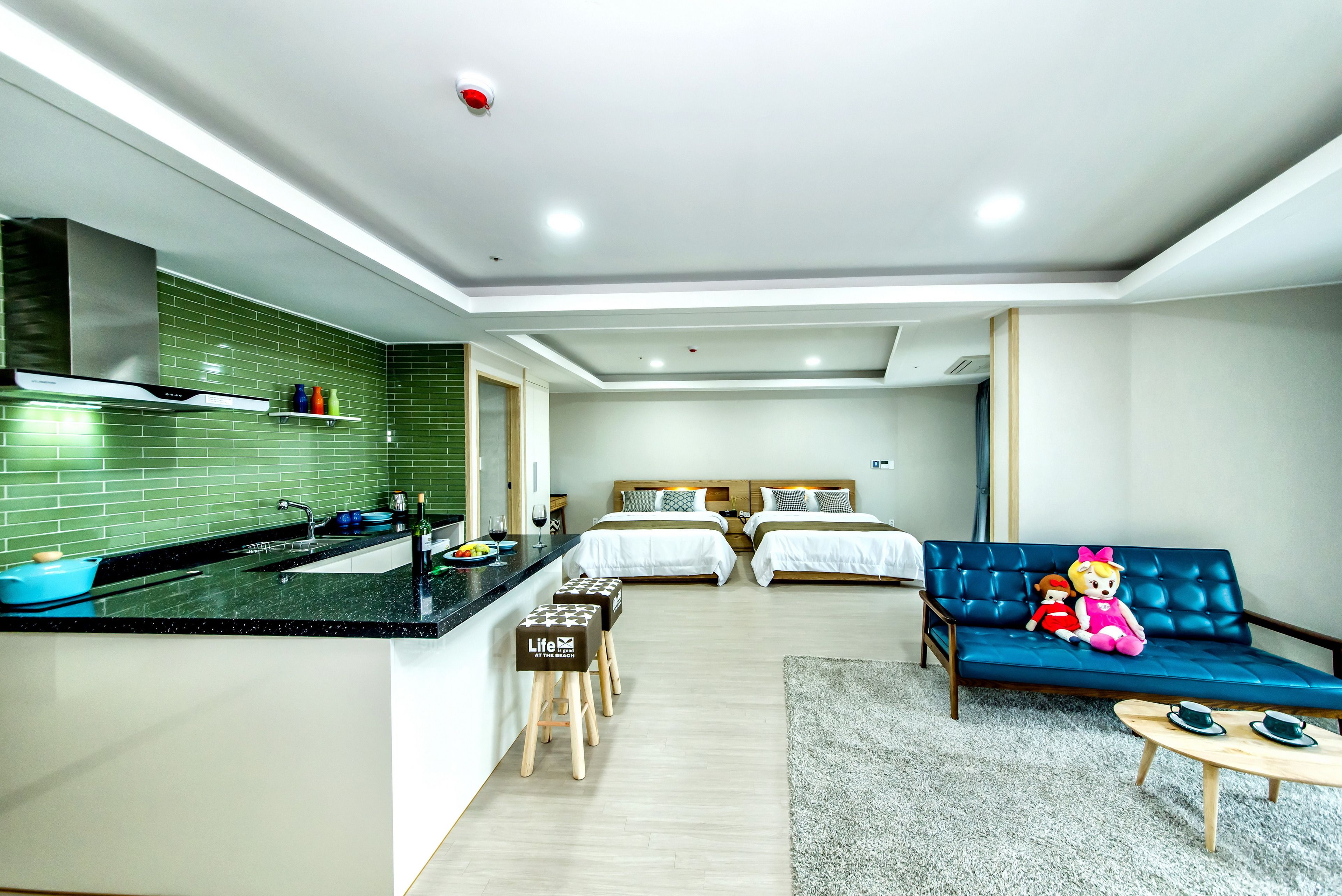 family room (luxury a) | private kitchen | fridge, electric kettle