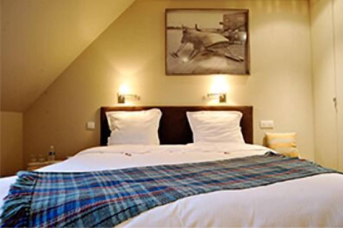 Standard-Doppelzimmer | Hochwertige Bettwaren, Daunenbettdecken, Minibar, Schreibtisch